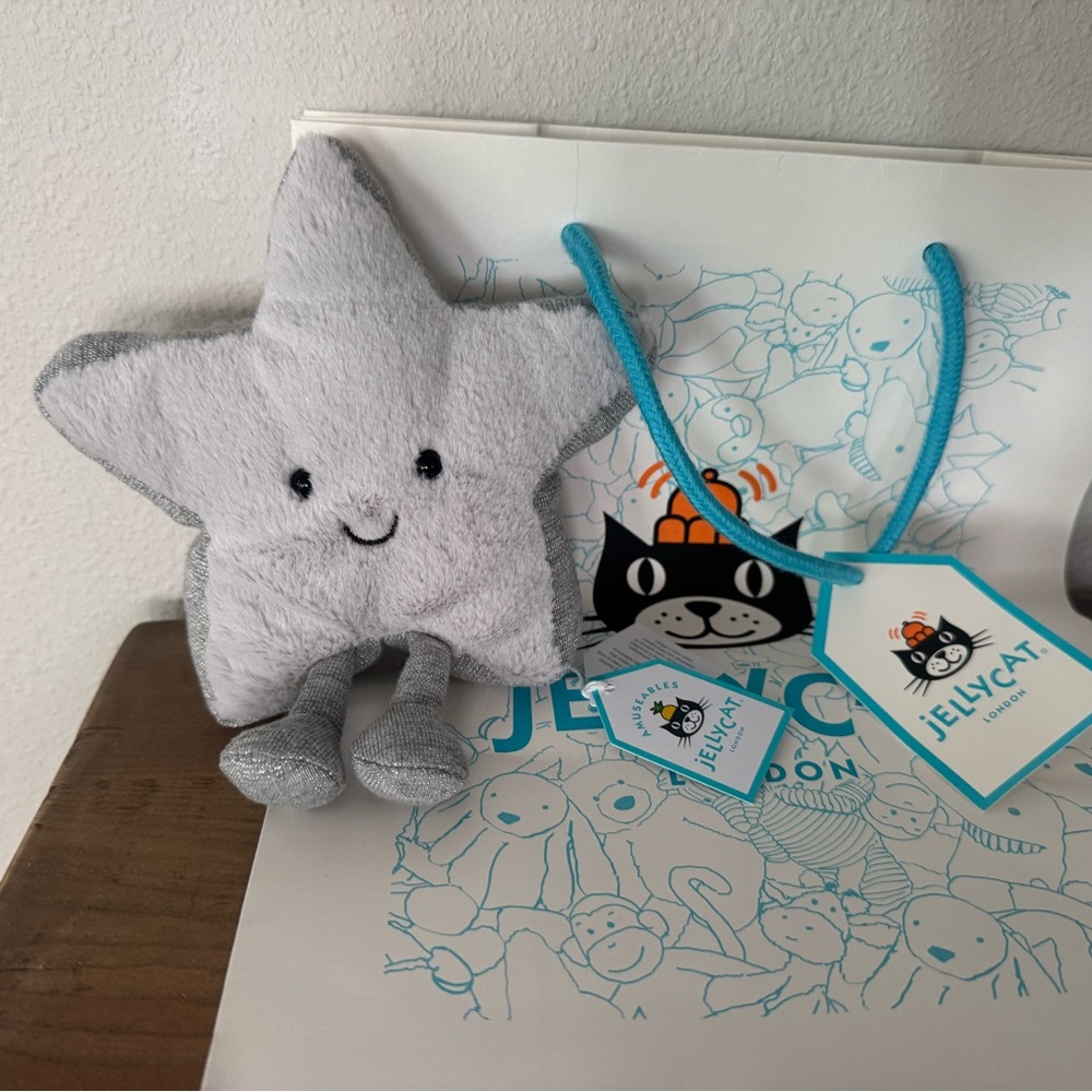 Jellycat Amuseables Silver Star. Soft & Plush BNWT Authentic.